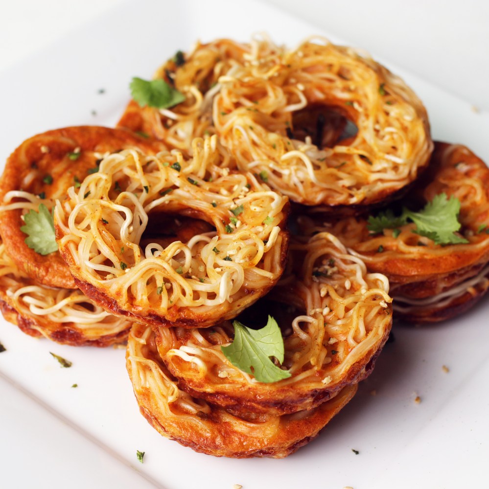 DandyEats-MikesMightyGoodRamen-donuts